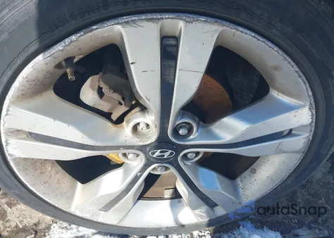 2012 Hyundai Veloster Base W/Gray z USA, uszkodzony, nr VIN KMHTC6AD2CU017867